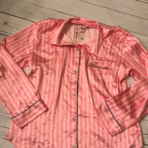 Victoria Secret Satin Pajamas - Picture 4 of 7